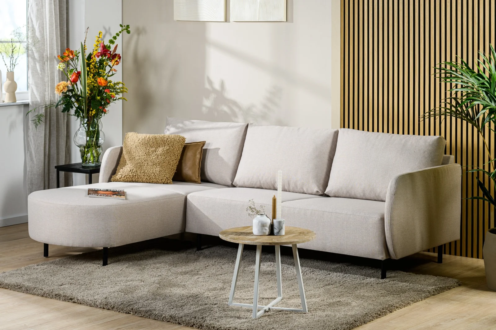 Loungebank in beige Urban-stof